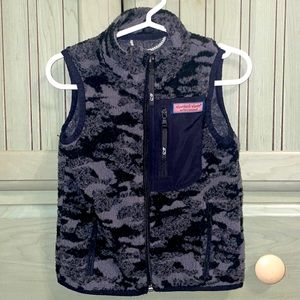 Vineyard Vines Size 2T Sherpa Camouflage Zipper Vest